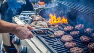 Grilling burgers