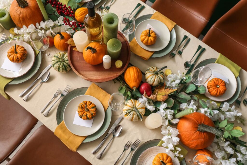 Thanksgiving table