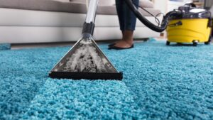 Cleaning carpet