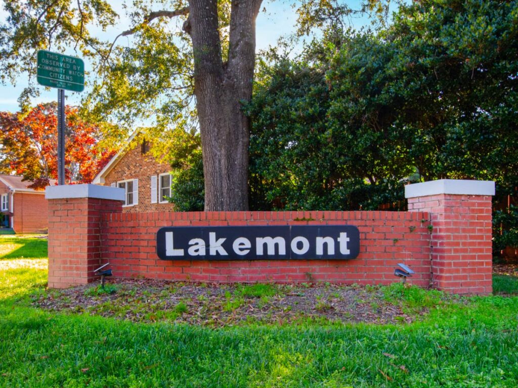 Lakemont sign